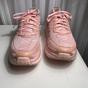Pink Women’s Hoka One One Clifton 4 size 10.5